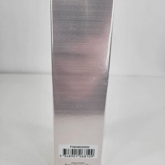 Dior Capture Totale One Essential Skin Boosting Super Serum 1.7 Fl. Oz/50 ml - Picture 4 of 4